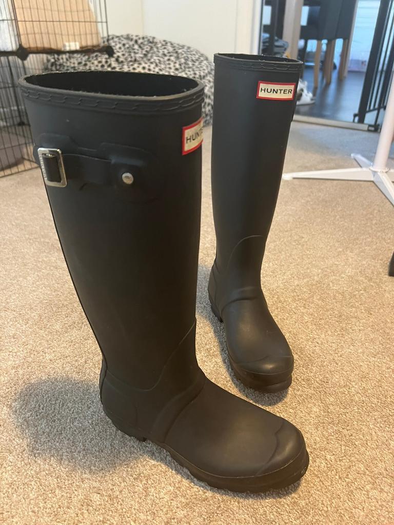black womens hunter wellies size 5